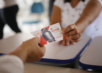 Vale Gás Social: Benefício será entregue às prefeituras hoje (14) e amanhã (15)