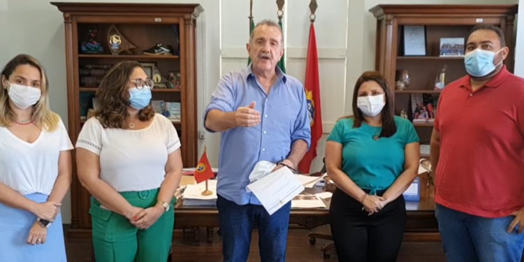 Aracati: vereadores retornam ao Legislativo e novas secretárias são nomeadas