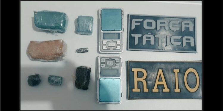 Polícia realiza apreensão de drogas em Canoa Quebrada