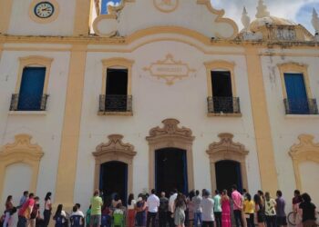 Quarta-feira de Cinzas em Aracati é celebrada com Missa na Matriz