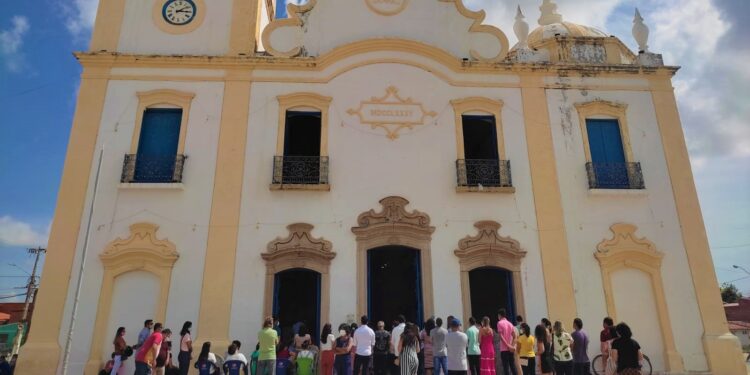 Quarta-feira de Cinzas em Aracati é celebrada com Missa na Matriz