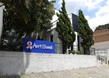 Servidores e aposentados levam empresa Autibank à Justiça