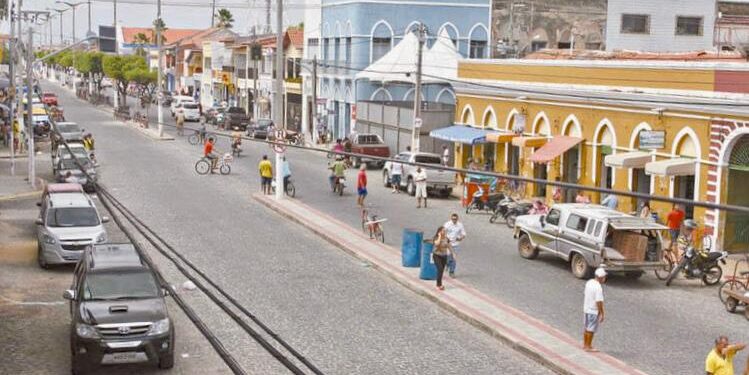 Prefeitura do Aracati realiza hoje reunião com ambulantes que vão trabalhar durante o feriado