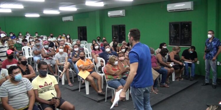 Aracati: Prefeitura realiza reunião com vendedores ambulantes