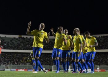 Brasil retoma topo do ranking e Fifa define potes do sorteio da Copa