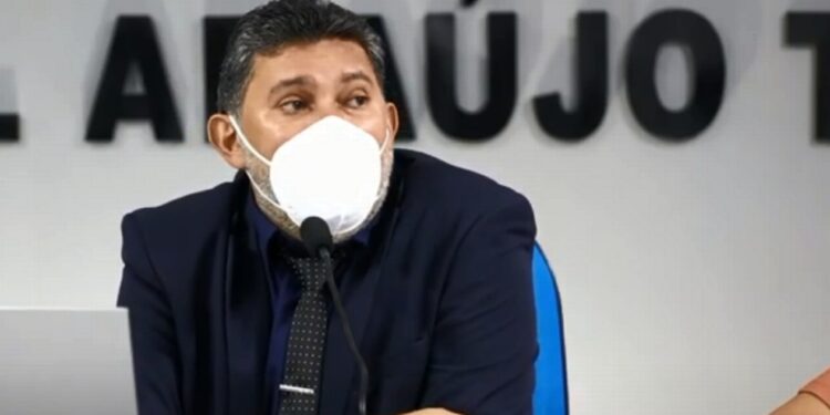 Vereador acusa colega de homofobia após discussão em Forquilha-CE