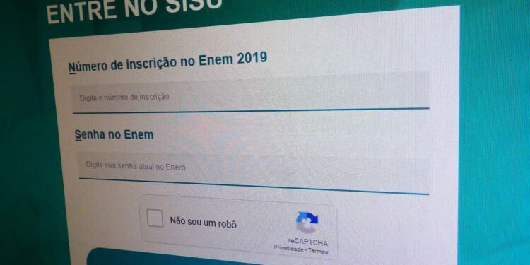 Começa hoje convocação da lista de espera do Sisu 2022