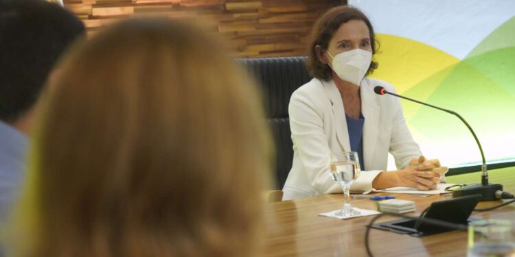 Governadora do Ceará reúne secretariado e reforça compromisso de continuar entregando melhores serviços aos cearenses