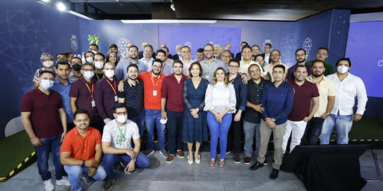 Com Projeto C-Jovem, Ceará vai capacitar estudantes da rede pública para atuar no mercado de novas tecnologias