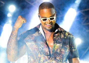 Canoa Quebrada: Léo Santana faz show aberto ao público nesta quarta (20)