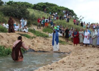 Praia de Quixaba se prepara para Paixão de Cristo deste ano