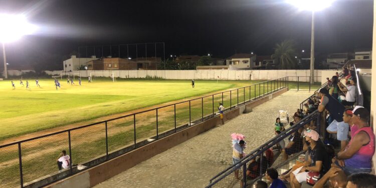 Campeonato Aracatiense de Futebol: Estrela do Mar vence Juventus em último jogo da primeira fase