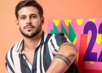 Rodrigo Mussi sofre acidente de carro, passa por cirurgia e estado é delicado