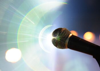 Alterações persistentes na voz podem indicar doença grave