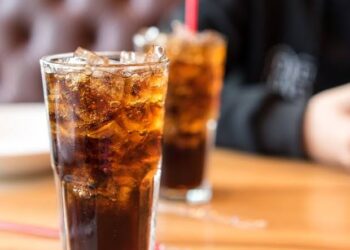 Adoçantes de refrigerantes podem prejudicar o fígado, aponta estudo inicial