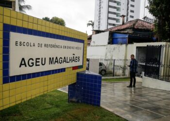 Escola no Recife tem 26 alunos atendidos com crise de ansiedade