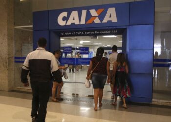 Trabalhadores nascidos em janeiro podem sacar até R$ 1 mil no FGTS