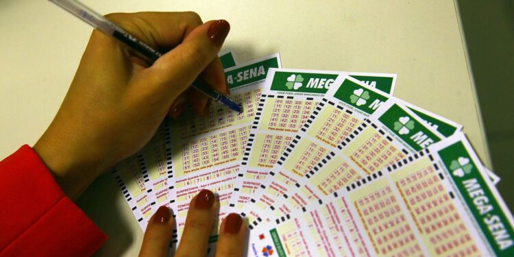 Mega-Sena de hoje deve pagar prêmio de R$ 48 milhões