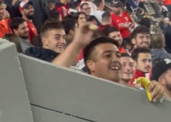 Conmebol pune River por atos racistas contra torcida do Fortaleza