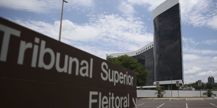 Partidos devem enviar lista de filiados até 18 de abril, diz TSE