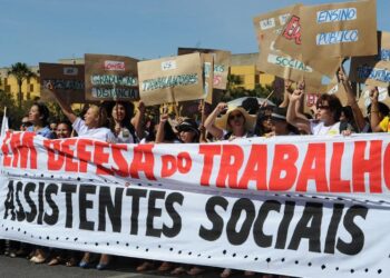Dia do/a Assistente Social: profissional em defesa da efetivação dos direitos da população
