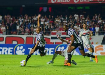 São Paulo vacila, cede empate ao Ceará e desperdiça chance de ser líder