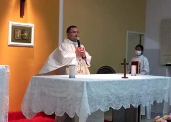 Dia de Nossa Senhora de Fátima é celebrado com procissão e missa em Aracati