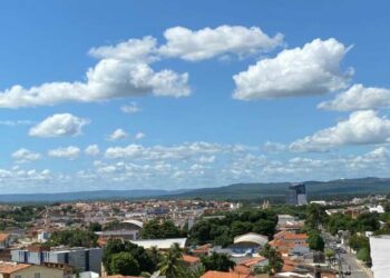 Início da 1ª semana de maio deve apresentar predomínio céu com cobertura variada e chuvas isoladas