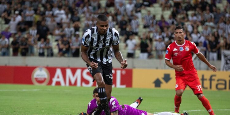 Ceará goleia e se aproxima das oitavas da Sul-Americana