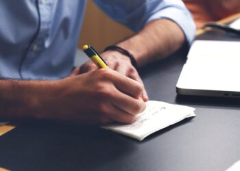 Instrução estabelece retorno de servidores a trabalho presencial