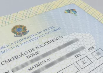 Com apresentação de cartilha e sistema de informações, ação quer reduzir número de pessoas sem registro civil no Ceará