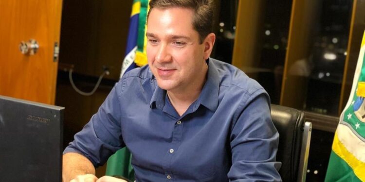 Deputado Federal Eduardo Bismarck apresenta parecer favorável para regulamentação do bugueiro turístico