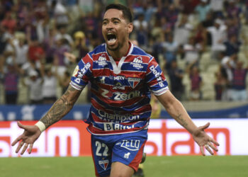 Fortaleza vence América-MG em casa e alivia crise antes do clássico