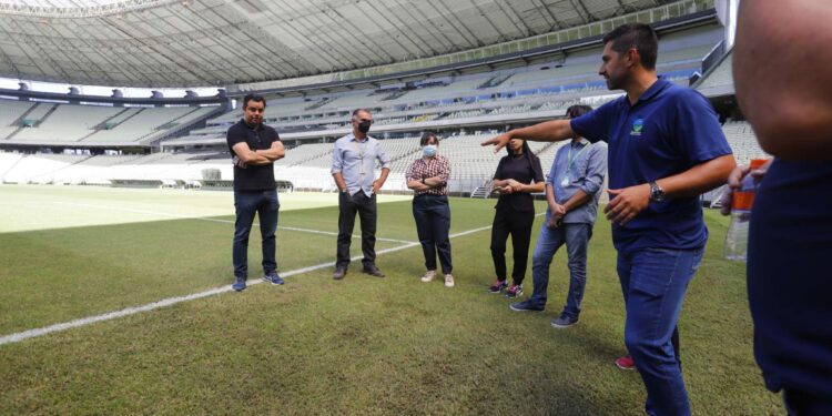 Arena Castelão recebe visita de inspeção da Conmebol