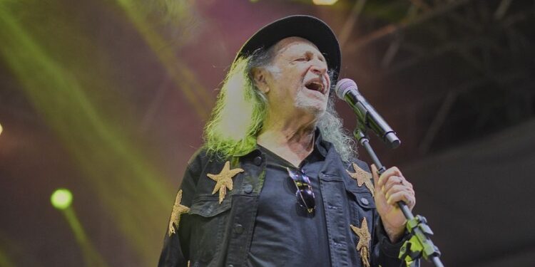 Alceu Valença movimenta abertura do São João em Aracati