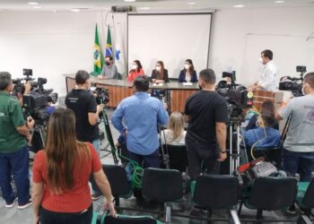 Quarta onda de covid-19 no Ceará é marcada por maioria de casos com sintomas leves, diz Sesa