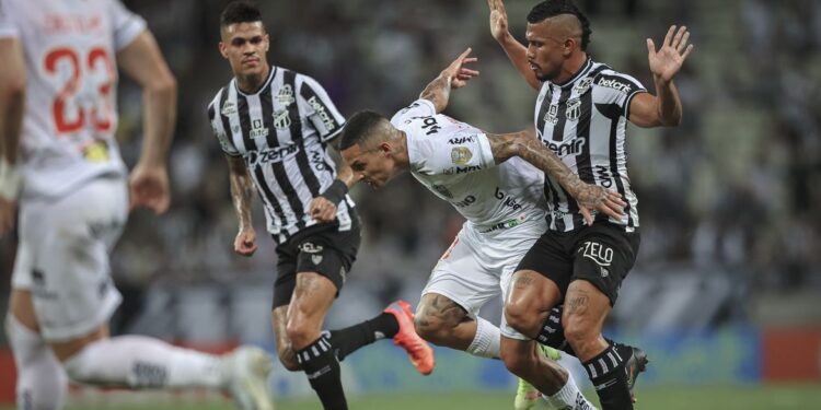 Atlético-MG fica no 0 a 0 com o Ceará no Castelão