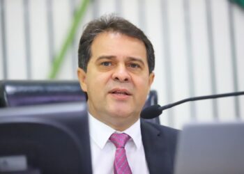 Alece, clubes de futebol, Aprece e Sesa traçam estratégias para estimular vacinação no Ceará