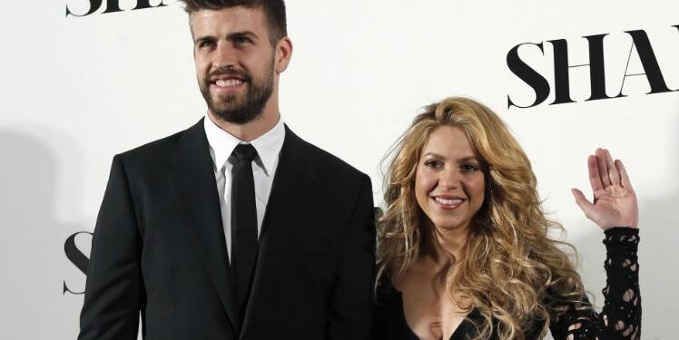 Shakira e Piqué estão se separando após traição do jogador, diz jornal espanhol