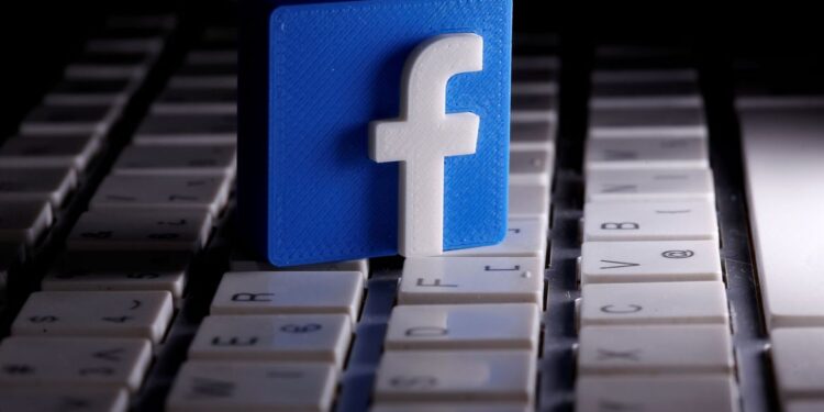 Facebook renova feed principal para atrair usuários mais jovens