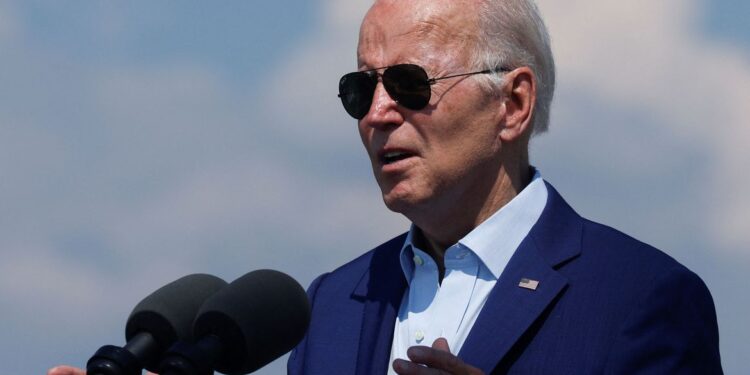 Biden volta a receber diagnóstico de Covid uma semana após 1ª infecção