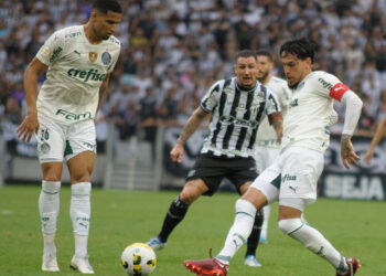 Palmeiras vence Ceará e amplia a liderança no Brasileiro