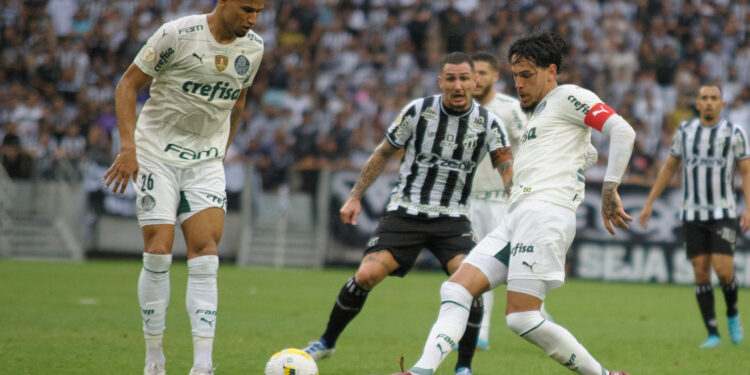 Palmeiras vence Ceará e amplia a liderança no Brasileiro