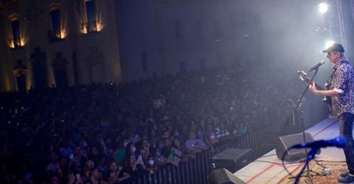 Raimundo Fagner traz os seus maiores sucessos para a quinta noite de São João em Aracati
