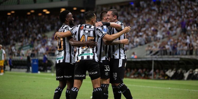Ceará volta a derrotar The Strongest e segue na Sul-Americana