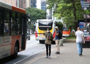 Covid-19: Brasil tem 26 mil novos casos e 161 óbitos em 24 horas