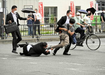 Polícia do Japão admite falhas na segurança em assassinato do ex-premiê Shinzo Abe