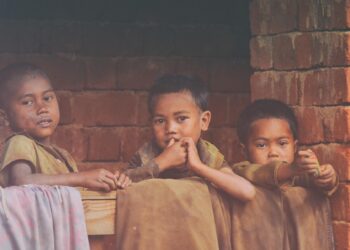 Desnutrição aumenta no Brasil; índice é maior entre meninos negros