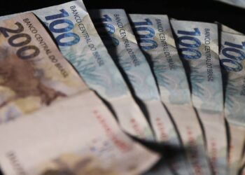 Auxílio Brasil de R$ 600 começa a ser pago em agosto