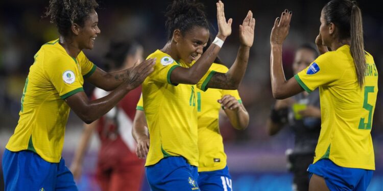 Brasil encara Paraguai em semi decisiva da Copa América Feminina